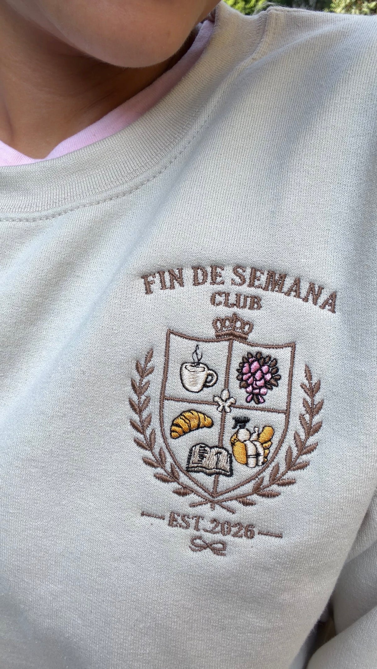 Fin de Semana club crewneck - Pre order ships 2nd week of October
