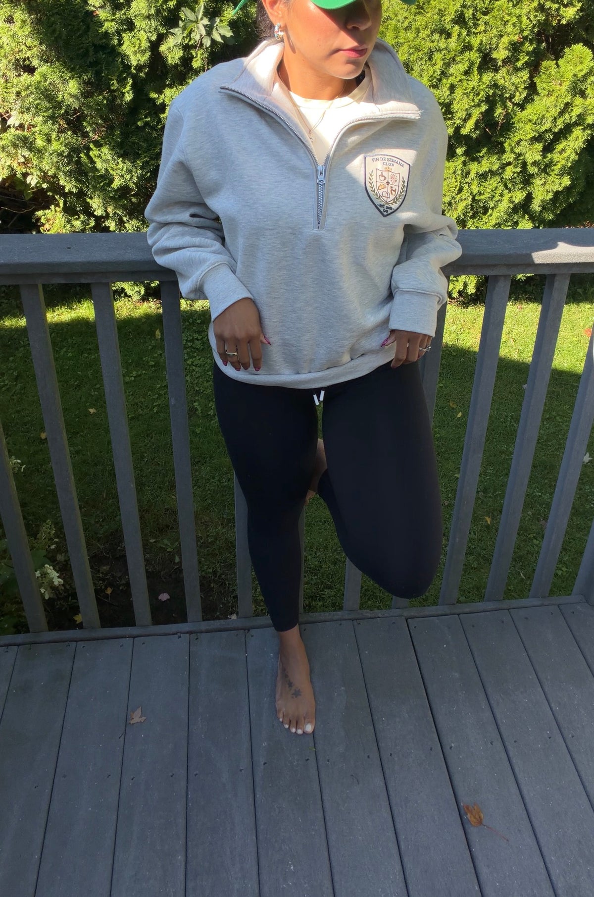 Fin de Semana club half zip - pre order ships first week of OCT