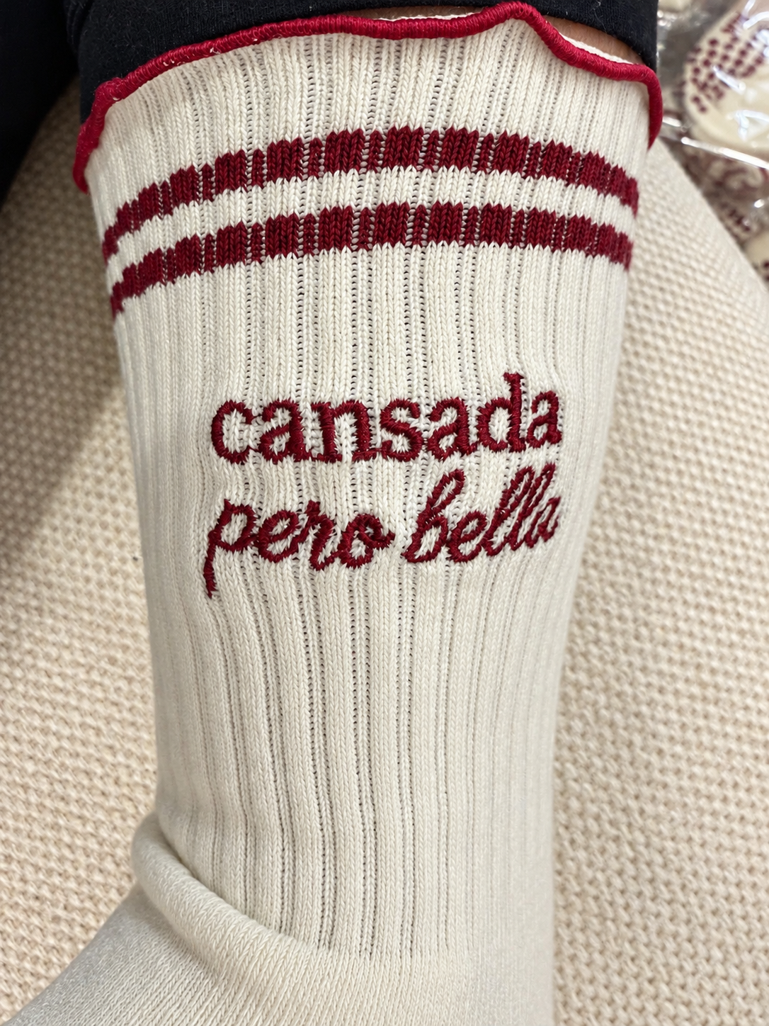 Cansada pero Bella grip sock - Modern Latina girls club addition